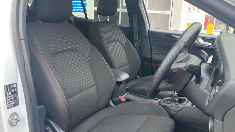 Ford Focus 1.0 EcoBoost ST-Line 5dr Petrol Hatchback